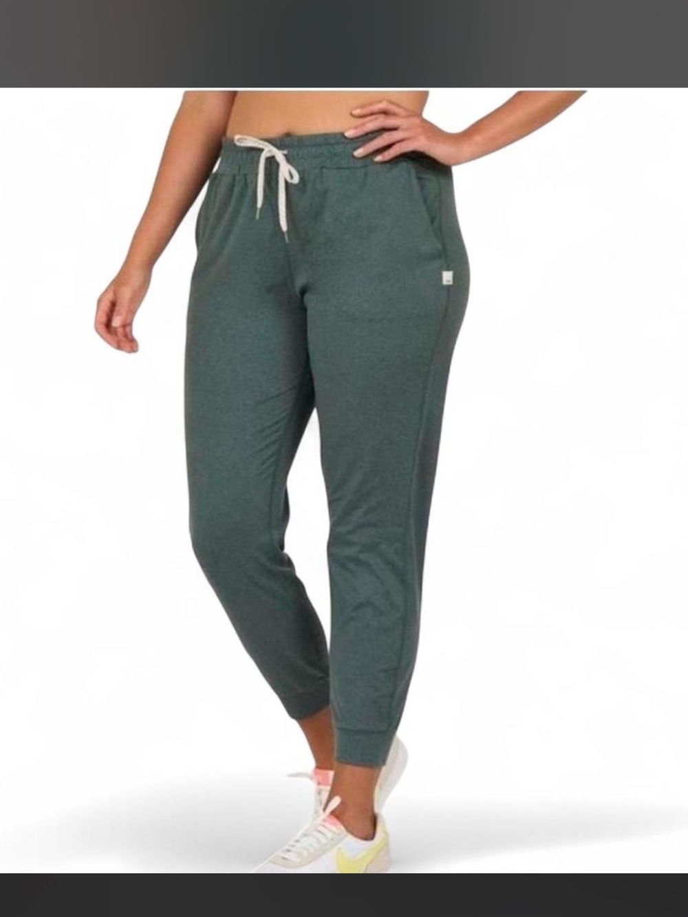 Vuori Halo Performance Joggers size small hunter green moss olive Heather